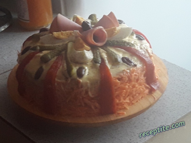 Снимки към Солена палачинкова торта за предястие