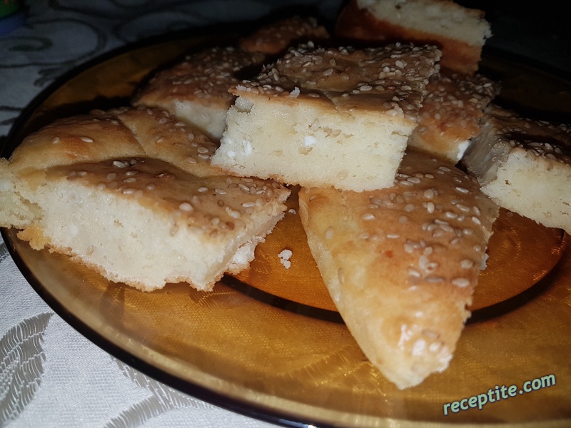 Снимки към Солен кекс с прясно мляко
