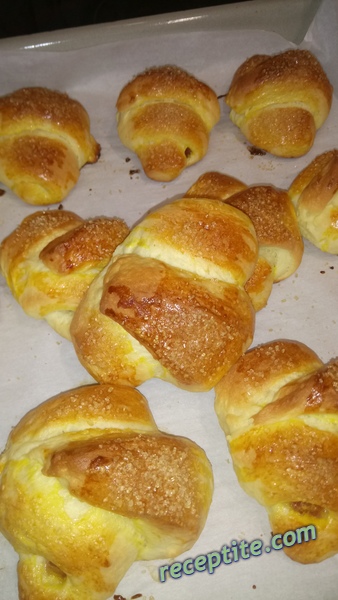Снимки към Козунак и козуначни кифлички