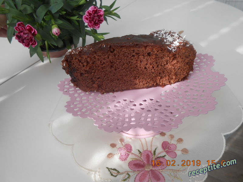 Снимки към Сочен какаов кекс