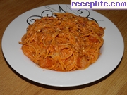 снимка 1 към рецепта Спагети с майонеза и кренвирши