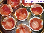снимка 5 към рецепта Купички от кайма и прошуто