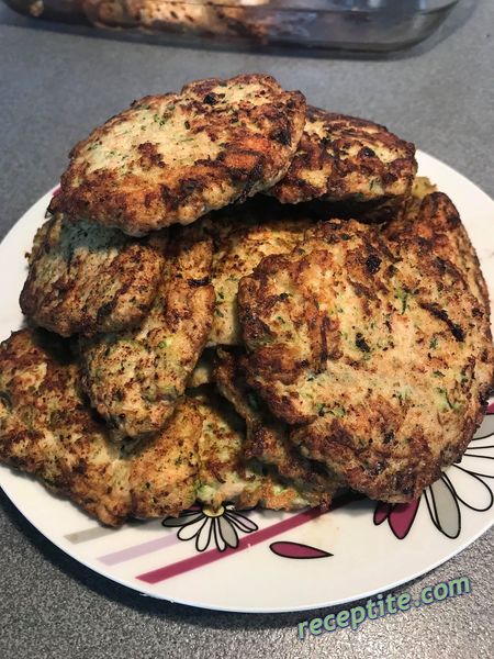 Снимки към Зелени кюфтенца с пиле