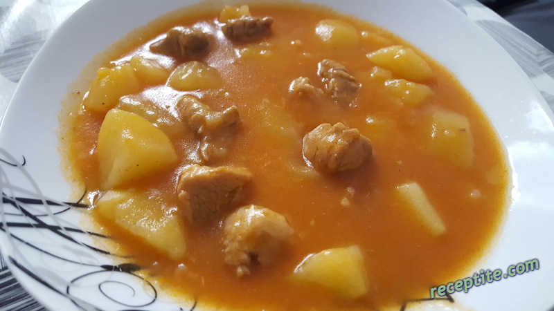 Снимки към Сочно свинско с картофи
