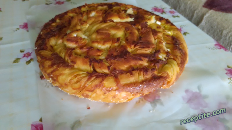 Снимки към Усукан тутманик