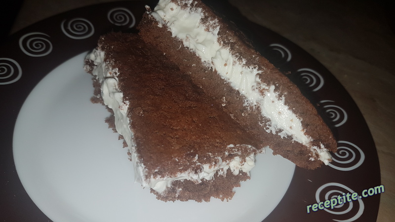 Снимки към Тортички (торта) с кондензирано мляко