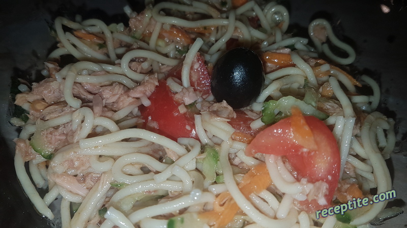 Снимки към Салата със спагети