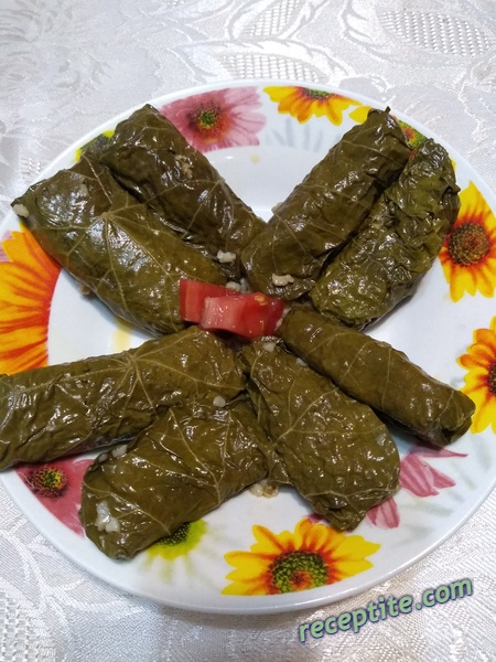 Снимки към Лозови сарми с гъби