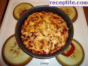 снимка 6 към рецепта Топла вечеря с кренвирши, яйца и сирене
