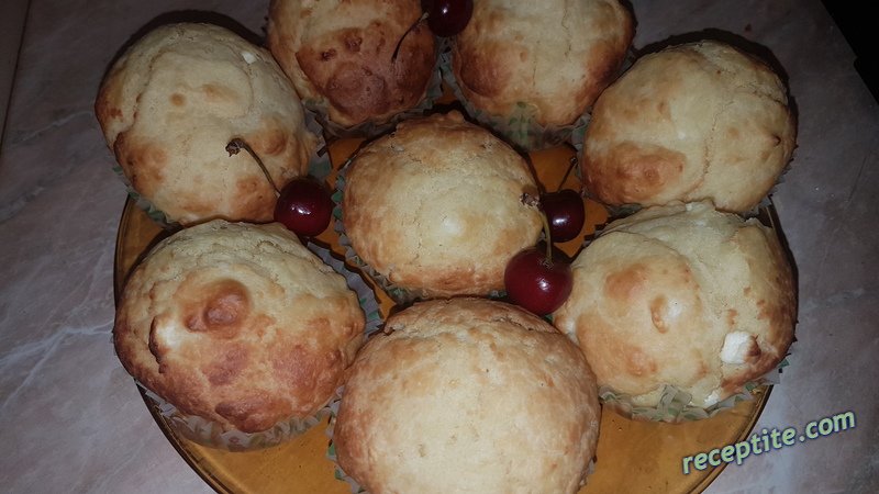 Снимки към Солени кексчета със сирене и маслини