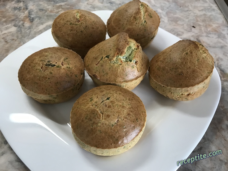 Снимки към Мъфини със спанак