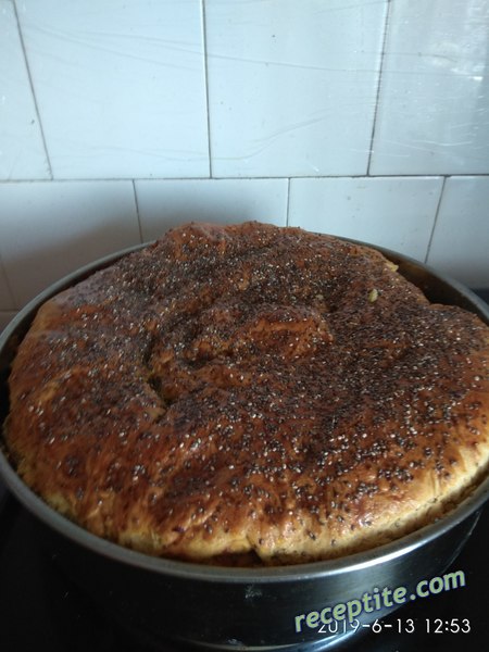 Снимки към Питка с мая, сода и плънка с подправки