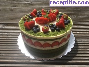 снимка 2 към рецепта Спаначена торта с маскарпоне и ягоди