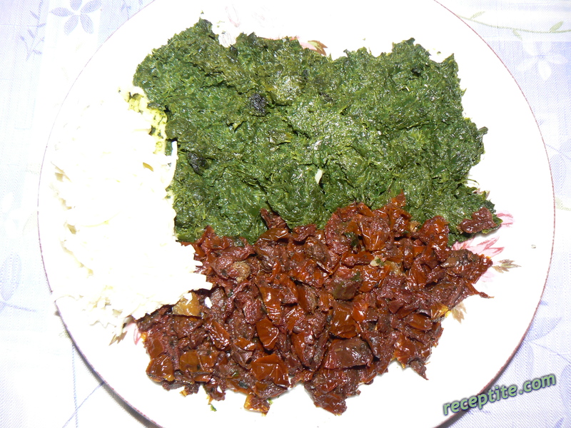 Снимки към Пилешки рулца с моцарела, спанак и сушени домати
