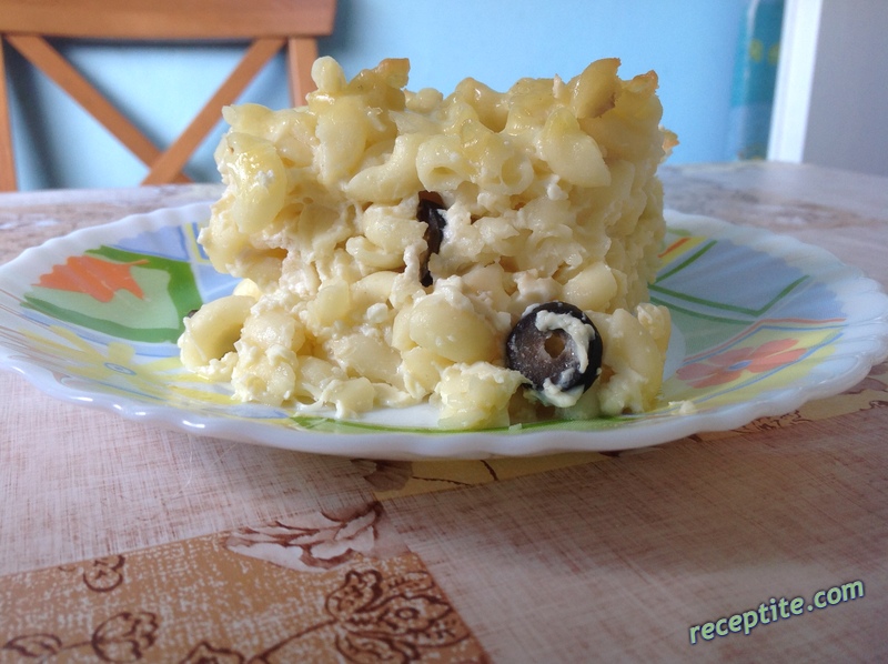 Снимки към Макарони на фурна с яйца и сирене