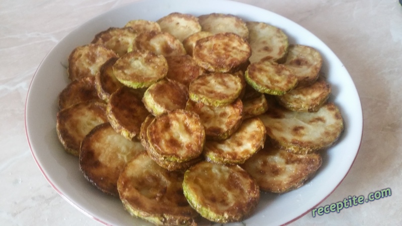 Снимки към Пържени тиквички с хрупкава коричка