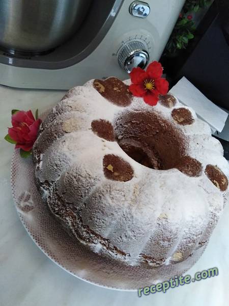Снимки към Кекс с какао и лимонада