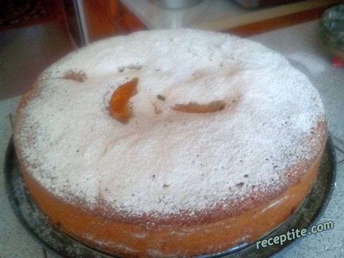 Снимки към Сладкиш с кайсии и сметана
