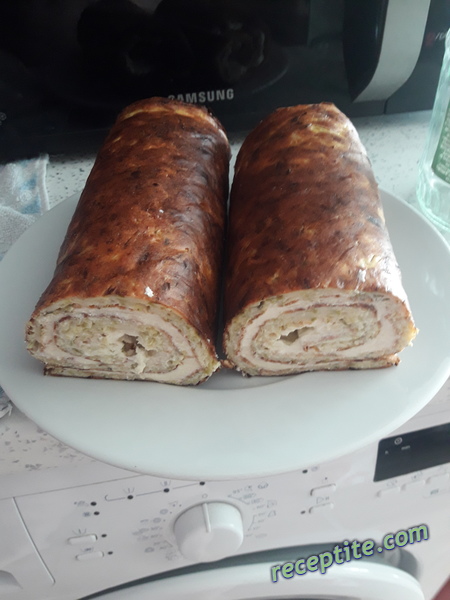 Снимки към Руло от тиквички с месна или безмесна плънка