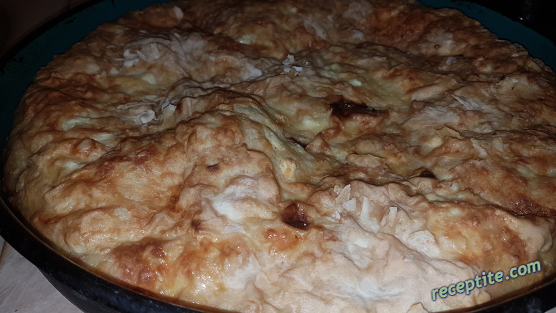 Снимки към Наложена баница с печени къпани кори