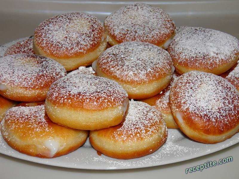 Снимки към Берлинери (Берлински понички) без яйце