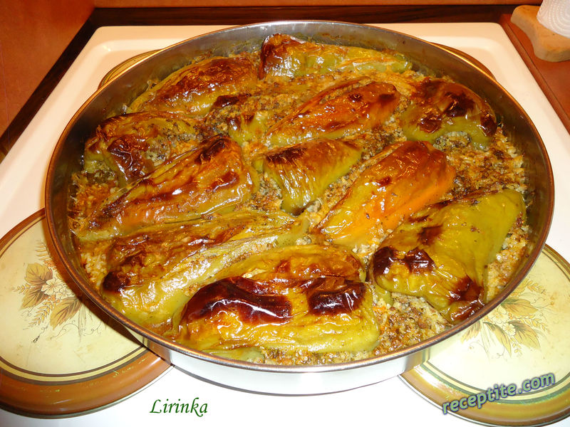 Снимки към Пълнени чушки с кайма и ориз