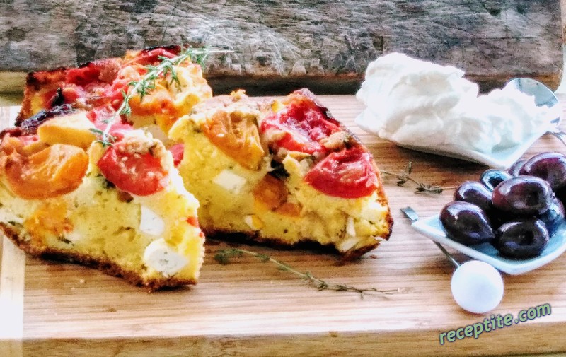 Снимки към Обърнат солен кекс с карамелизирани домати