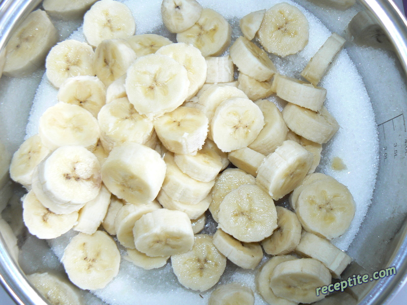 Снимки към Малиново-бананово сладко