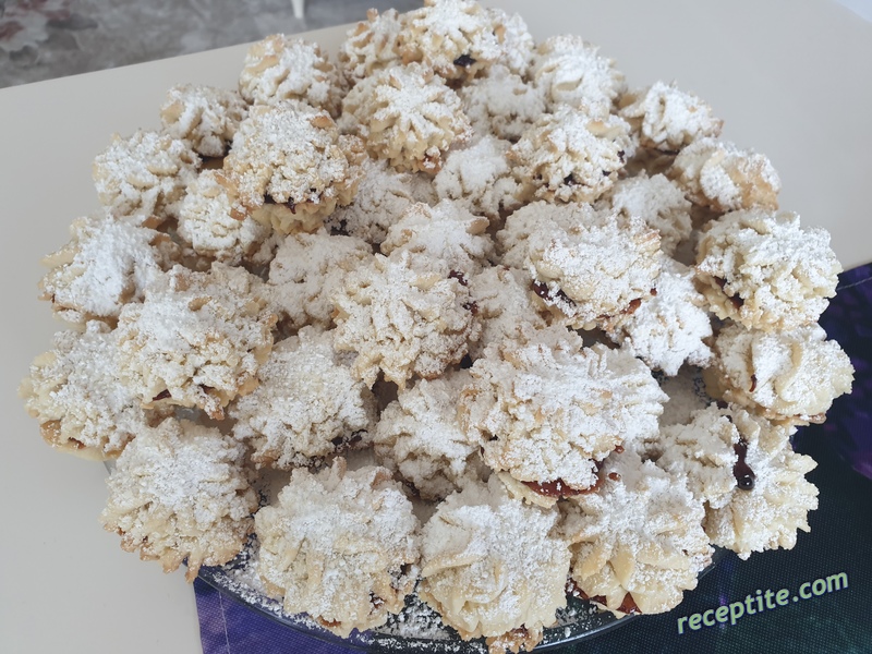 Снимки към Сладки Асорти