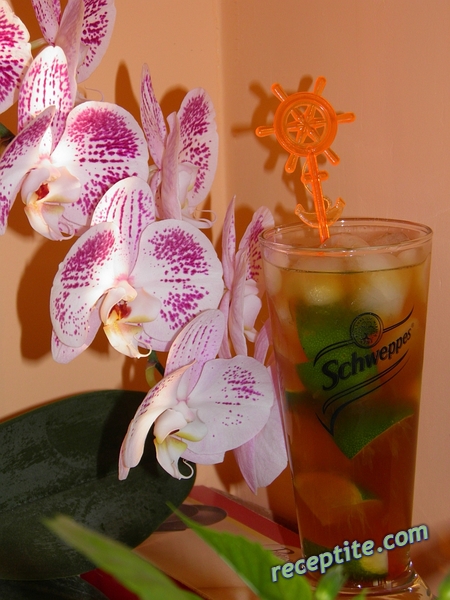 Снимки към Кайпириня с водка (Caipirinha)