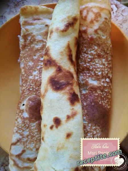 Снимки към Палачинки с банан и кокос