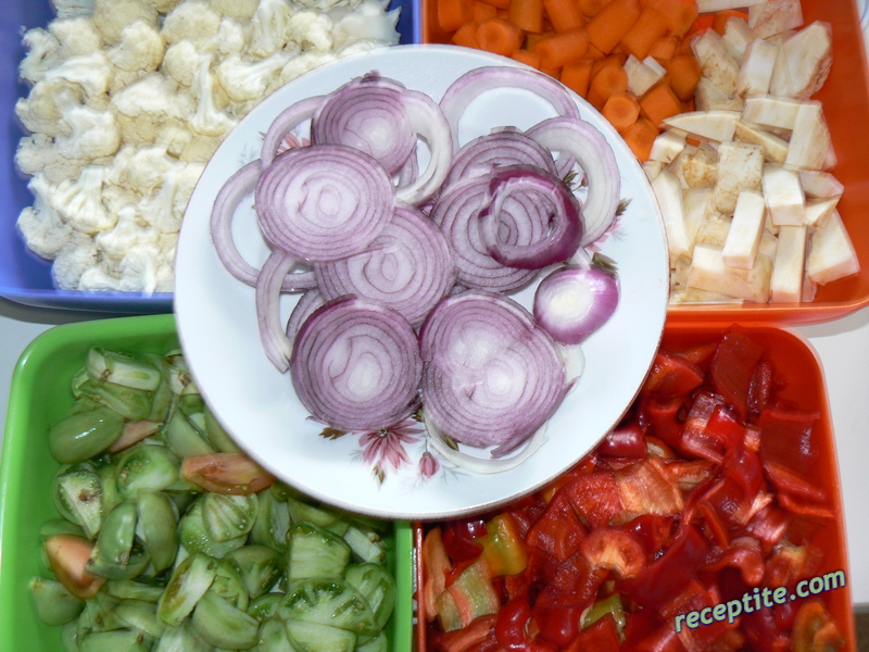 Снимки към Шарена туршия *Пикант фикс*