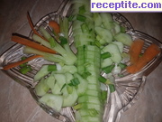 снимка 9 към рецепта Салата от пресни краставици