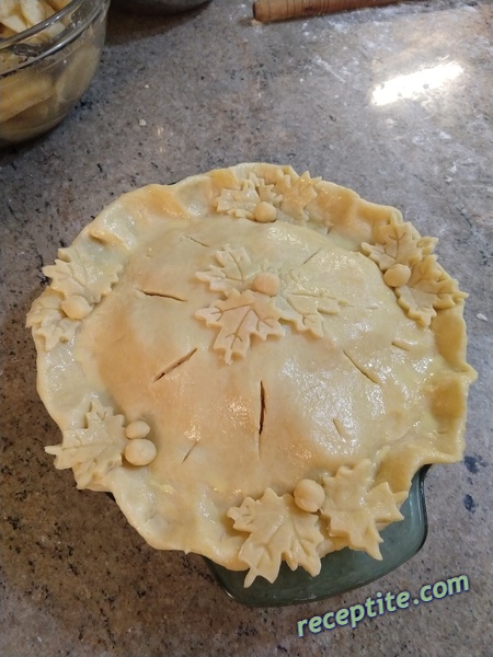 Снимки към Класически ябълков пай
