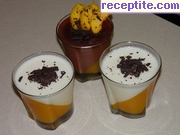 снимка 2 към рецепта Мус от бял шоколад с желе от праскови