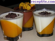снимка 3 към рецепта Мус от бял шоколад с желе от праскови