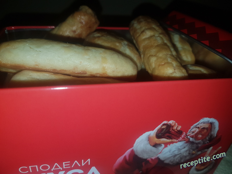 Снимки към Маслени соленки със сирене