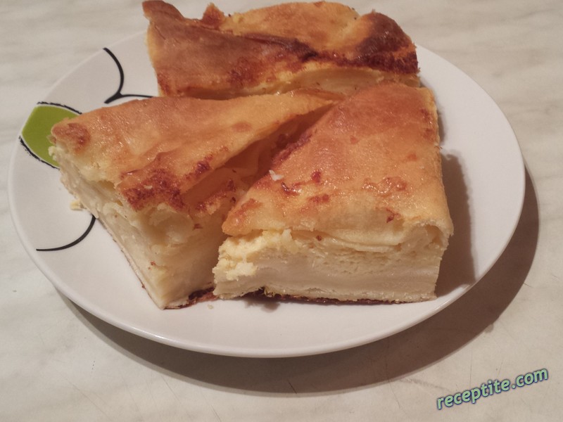 Снимки към Пухкава сочна баница