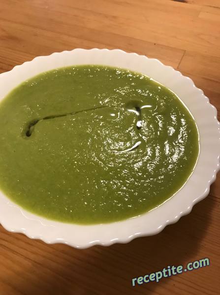 Снимки към Зелена кето крем-супа