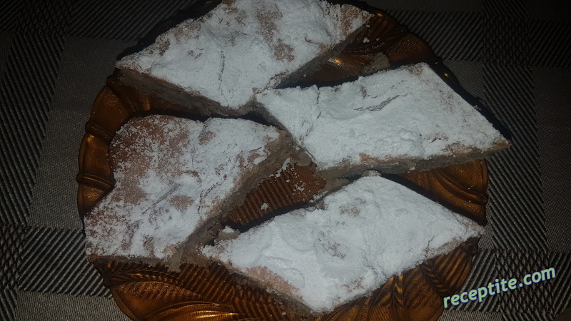 Снимки към Сладкиш с ябълки (Kolac sa jabukama)