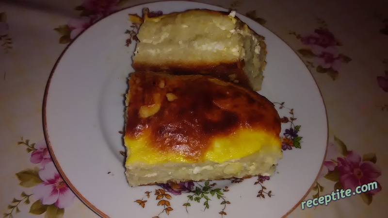 Снимки към Пухкава сочна баница