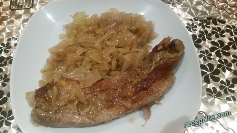 Снимки към Свински ребра с кисело зеле