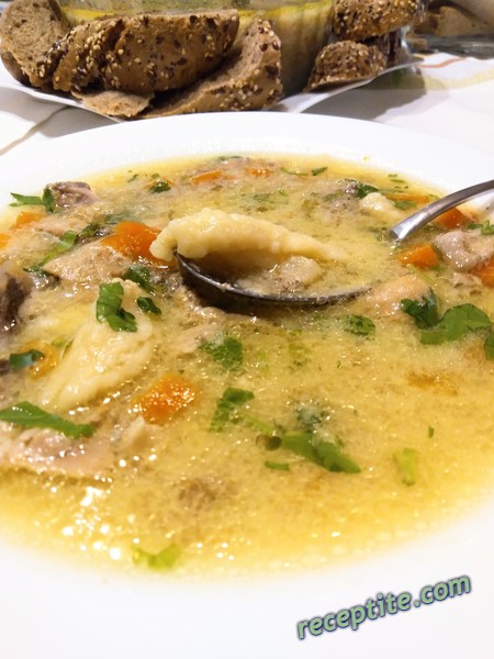 Снимки към Пилешка супа с галушки