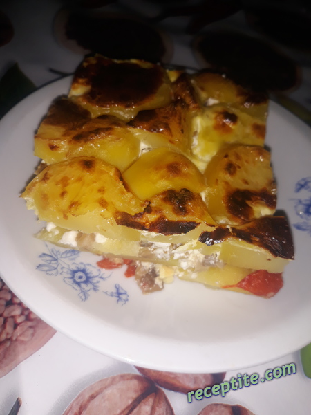 Снимки към Запечени картофи с гъби и сметана