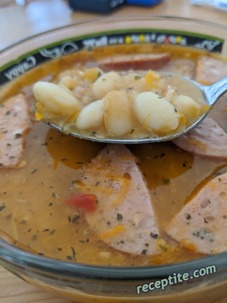 Снимки към Боб яхния
