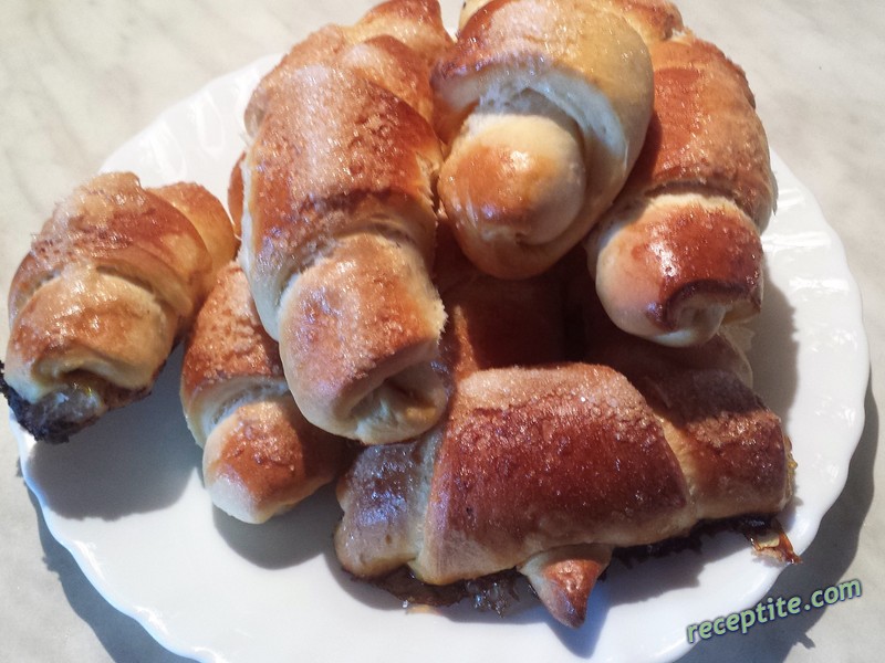 Снимки към Кифли по старинна рецепта