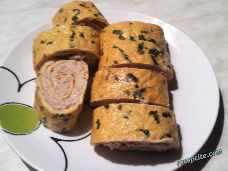 Снимки към Яйчено руло с риба тон