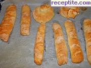 снимка 5 към рецепта Тесто с кисело мляко