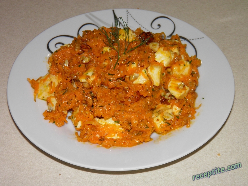 Снимки към Салата с моркови и моцарела