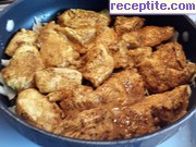снимка 2 към рецепта Пилешки гърди с къри